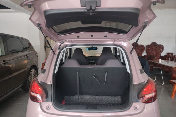 五菱汽车 五菱缤果 2023款 203km 轻享款局部细节23