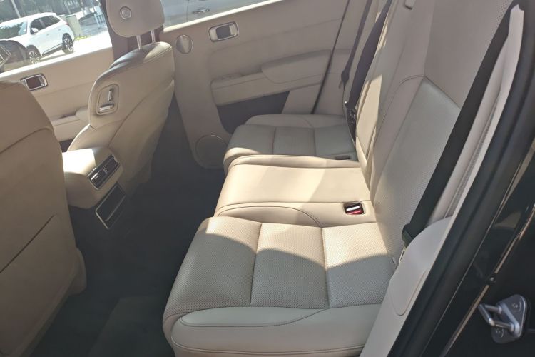 理想汽车 理想L7 2023款 Pro中控内饰7004