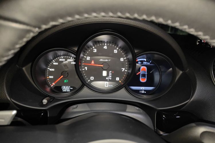 保时捷718 2022款 Boxster T 2.0T中控内饰14