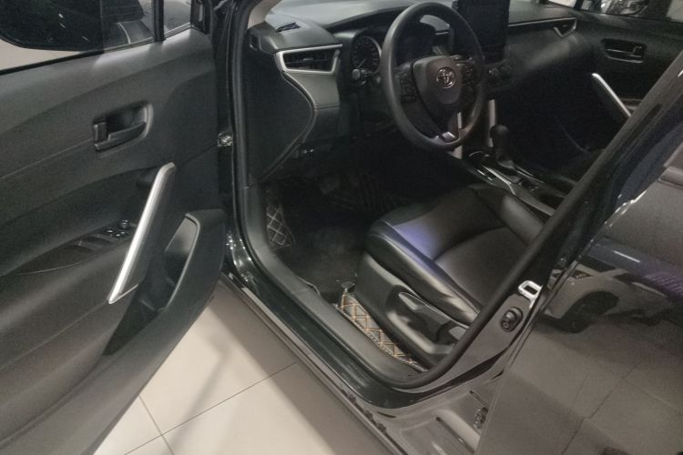 丰田 卡罗拉锐放 2022款 2.0L 先锋版中控内饰7003