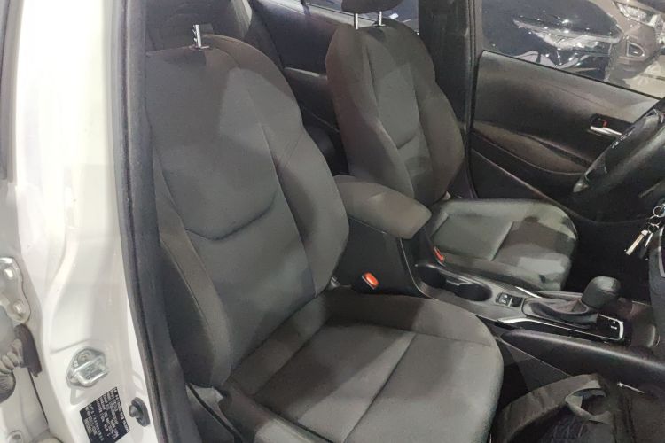 丰田 雷凌 2023款 TNGA 1.5L CVT进取版局部细节41