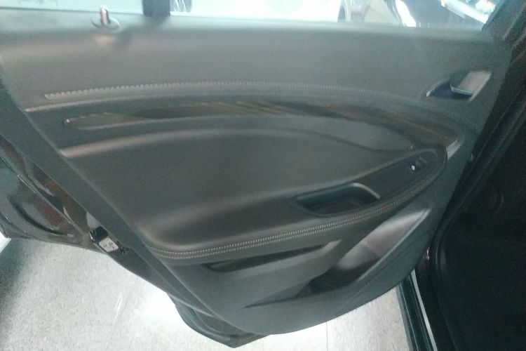 别克 昂科威 2020款 20T 两驱领先型中控内饰49