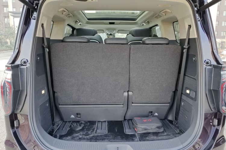 红旗HQ9 PHEV 2024款 2.0T 四驱商务版局部细节23