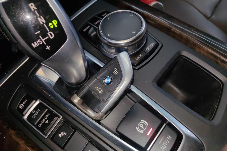 宝马X5(进口) 2017款 xDrive28i中控内饰11