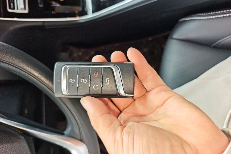 广汽传祺 传祺GS5 2021款 进阶款 270T 科技智领版中控内饰7001