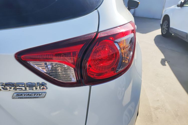 马自达CX-5 2015款 2.0L 自动两驱都市型车身外观9