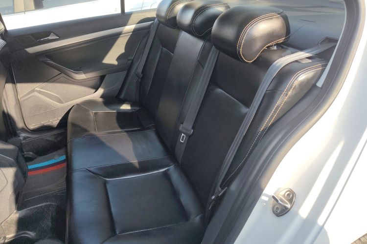 大众 朗逸 2017款 1.6L 自动风尚版中控内饰7004