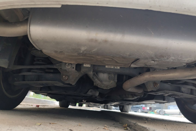 宝马1系(进口) 2013款 改款 116i 领先型局部细节9006