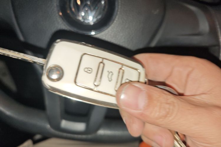 大众 Polo 2014款 1.4L 手动风尚版中控内饰11