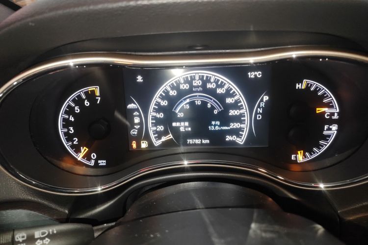 Jeep 大切诺基(进口) 2017款 3.0L 舒享导航版中控内饰14