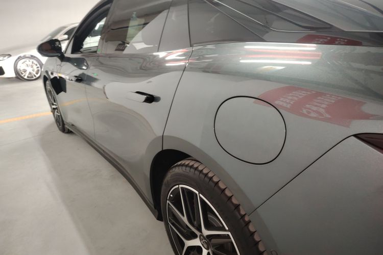 比亚迪 汉L 2025款 DM-p 四驱激光雷达旗舰型车身外观6003