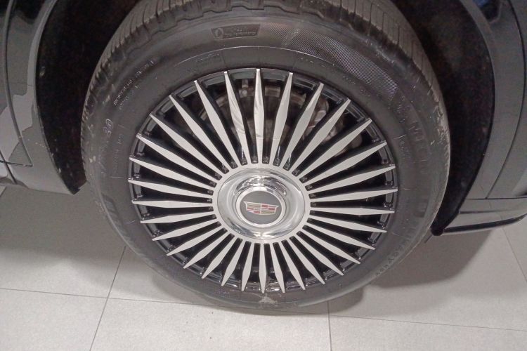 凯迪拉克XT6 2021款 28T 六座四驱豪华型车身外观10