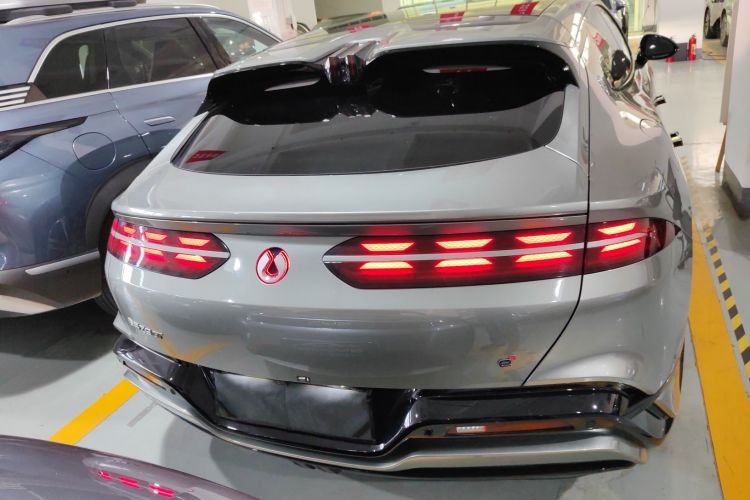 腾势Z9GT 2024款 1100四驱Ultra版车身外观6