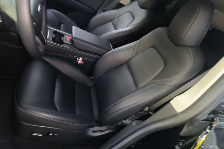 特斯拉 Model Y 2022款 改款 后轮驱动版局部细节19