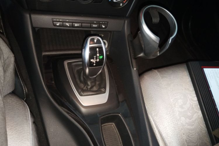 宝马X1 2015款 sDrive18i 时尚晋级版局部细节18