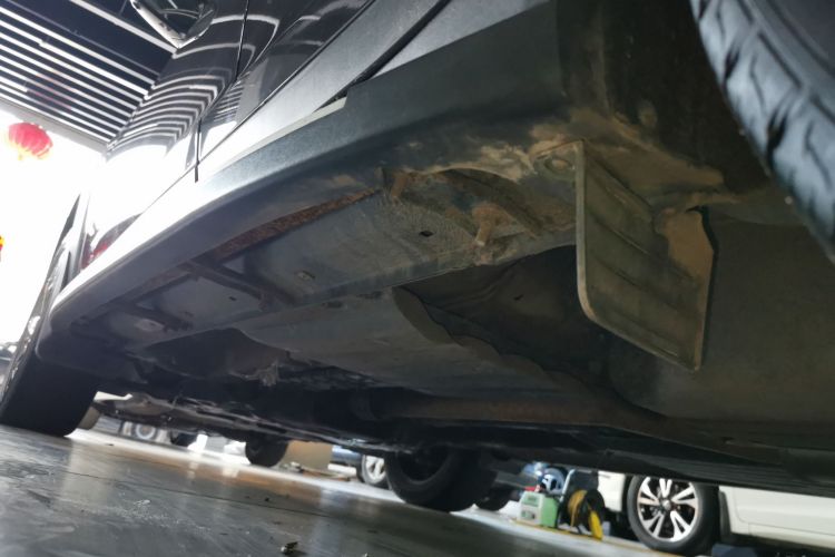 现代 途胜 2019款 280TGDi 双离合两驱智联版 国V机舱底盘30