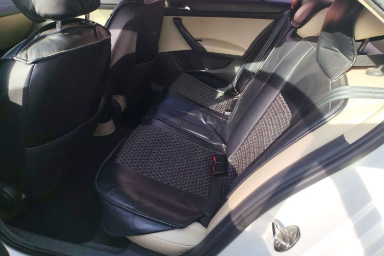 斯柯达 昕锐 2015款 1.6L 手动智选型中控内饰21