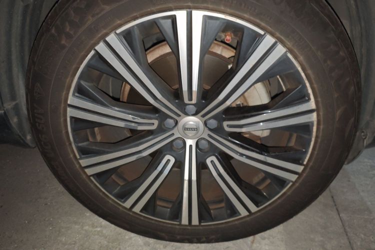 沃尔沃XC90 2020款 T5 智行豪华版 5座车身外观6007