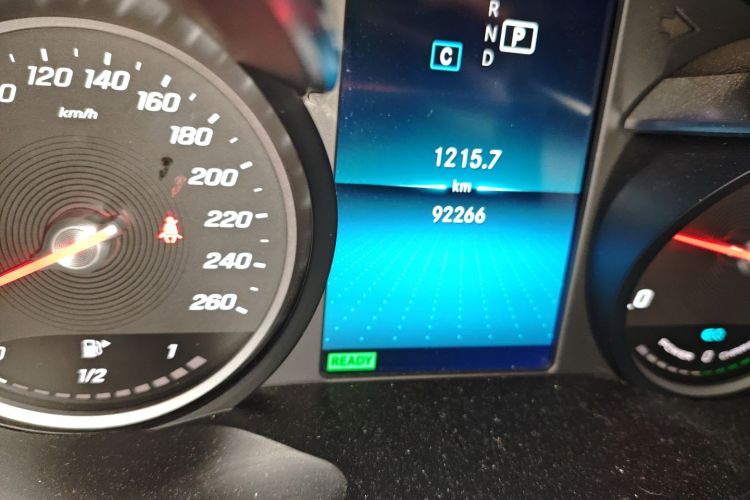 奔驰C级 2019款 C 260 L中控内饰15