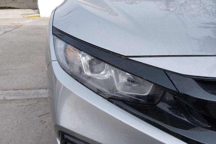 本田 思域 2019款 220TURBO CVT燃动版 国VI车身外观8