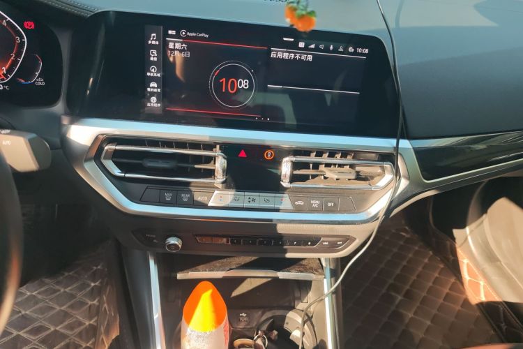 宝马3系 2022款 325Li M运动套装中控内饰16