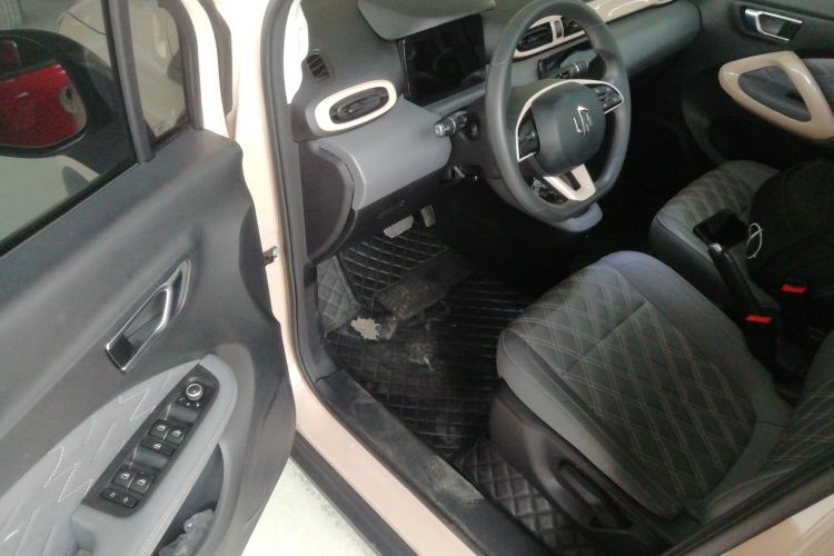 零跑汽车 零跑T03 2021款 400舒享版中控内饰20