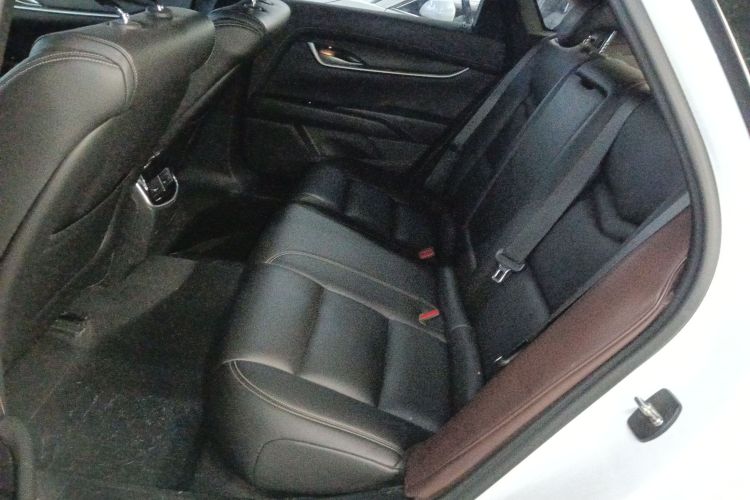 凯迪拉克XTS 2018款 28T 技术型中控内饰7004