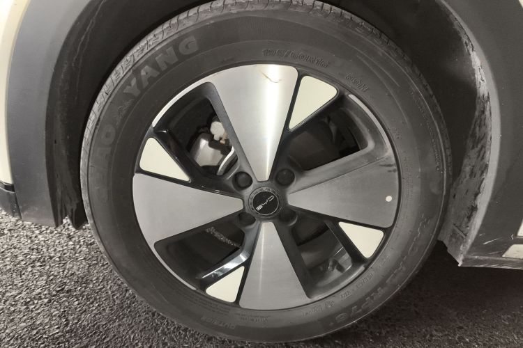 比亚迪 海豚 2023款 420km 时尚版车身外观6007