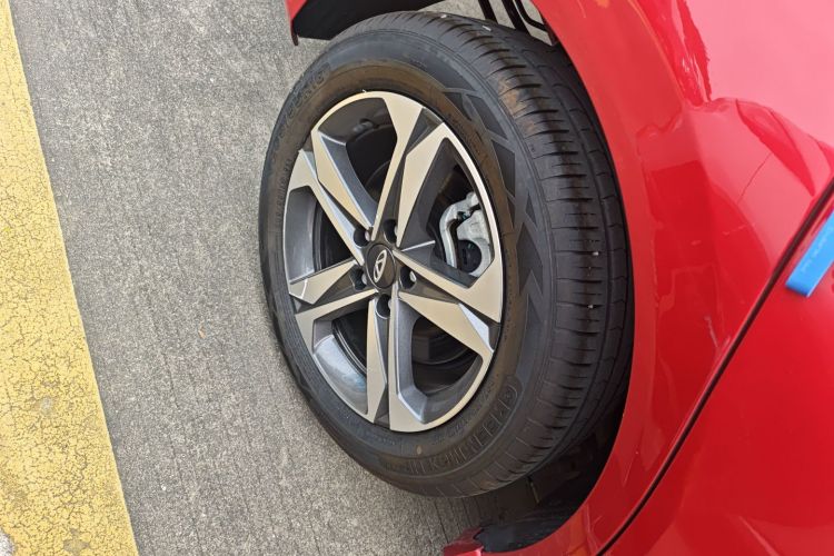 奇瑞 艾瑞泽5 PLUS 2021款 小AI 1.5L CVT享PLUS车身外观6008