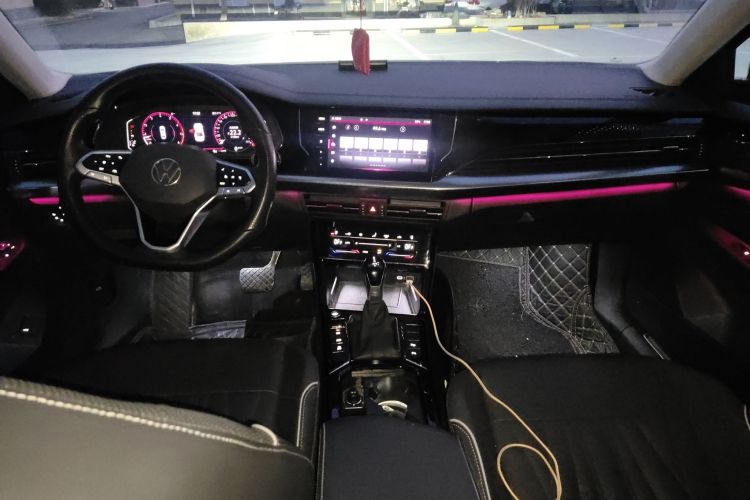 大众 帕萨特 2022款 330TSI 豪华版中控内饰12