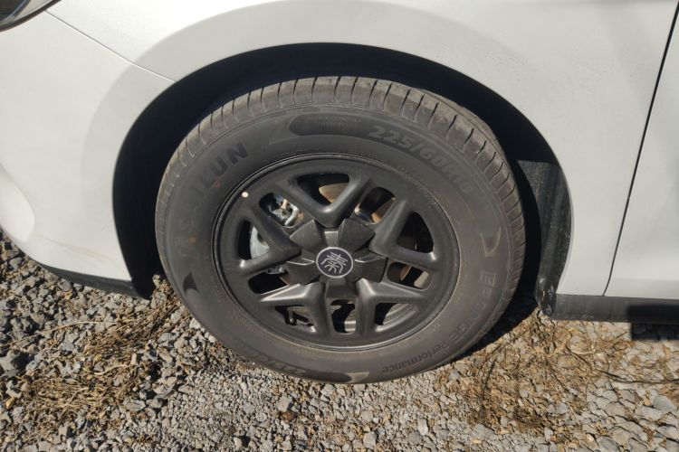 比亚迪 秦PLUS 2025款 DM-i 智驾版 55KM领先型车身外观6007