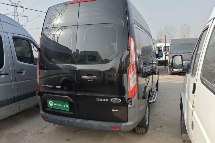 福特 全顺 2019款 2.0T柴油多功能商用车中轴中顶6座国VI车身外观6005