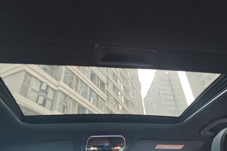 奔驰C级 2023款 改款 C 200 L 运动版中控内饰22