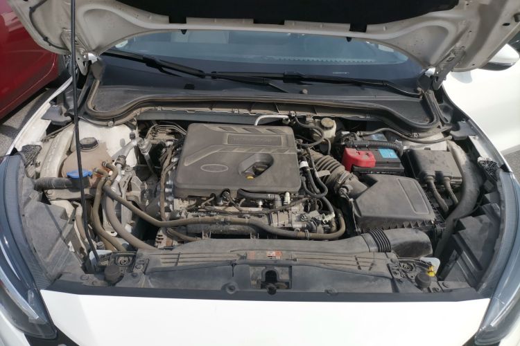 福特 福克斯 2021款 三厢 EcoBoost 180 自动锋潮型局部细节24