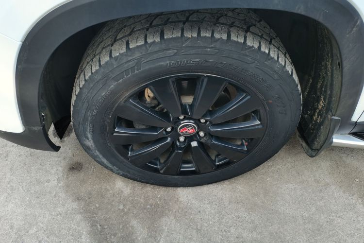 荣威RX8 2018款 30T 智联网两驱至尊版车身外观6007