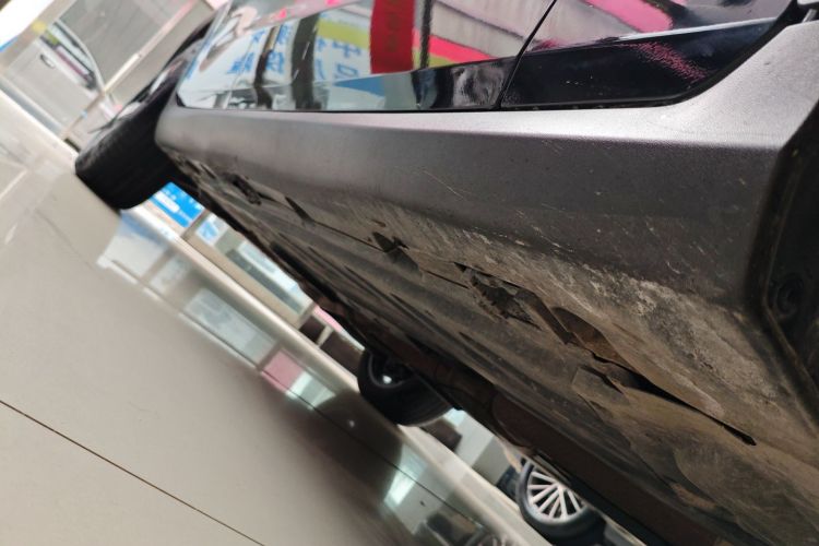 奔驰GLC 2022款 改款 GLC 260 L 4MATIC 动感型局部细节9001