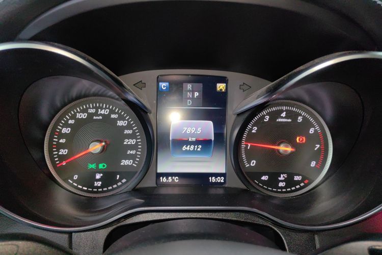 奔驰C级 2018款 C 180 L 时尚型运动版局部细节14