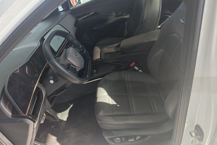 红旗EH7 2024款 820 Pro中控内饰19