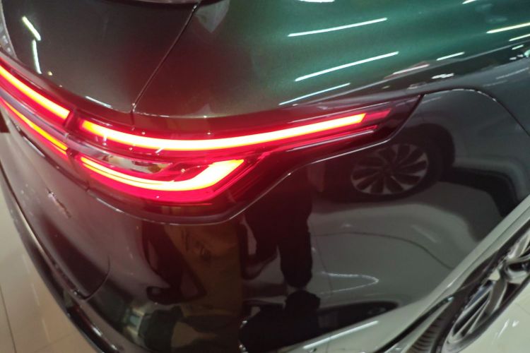 理想汽车 理想ONE 2021款 增程6座版车身外观9