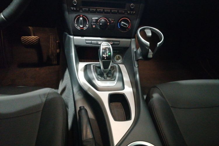 宝马X1 2014款 sDrive18i 时尚型局部细节18