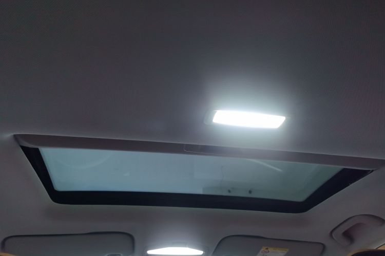 吉利汽车 帝豪 2025款 第4代 1.5L CVT旗舰型中控内饰22