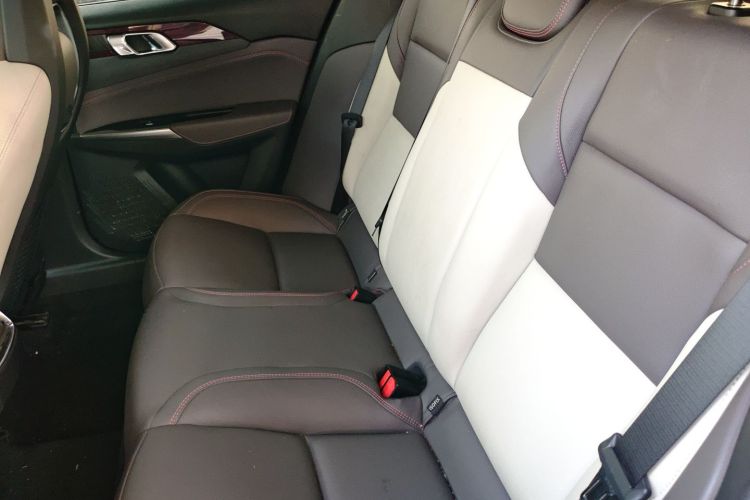 领克02 2021款 1.5TD DCT两驱耀Plus中控内饰21