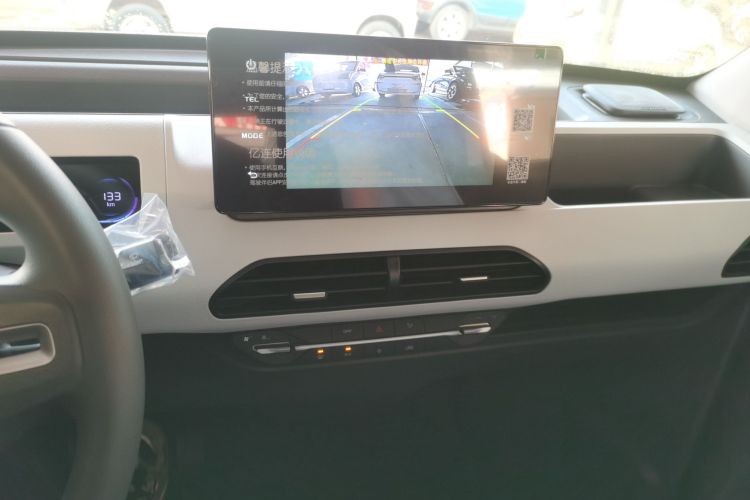 吉利银河 2024款 熊猫mini 200km 耐力熊局部细节16