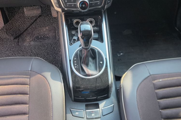 众泰 大迈X5 2017款 升级版 1.5T CVT知县型局部细节18