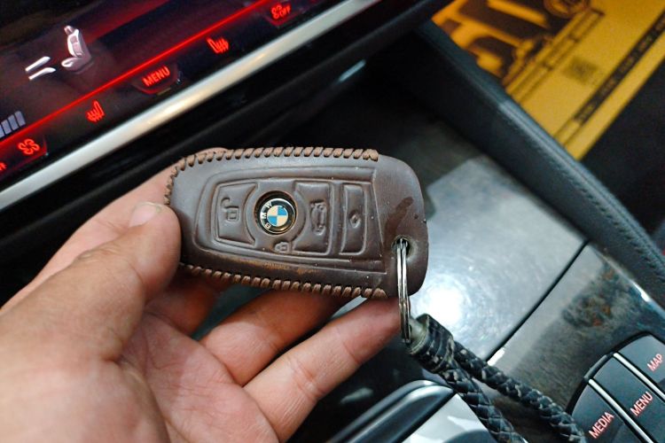 宝马5系 2018款 改款 530Li xDrive M运动套装中控内饰11