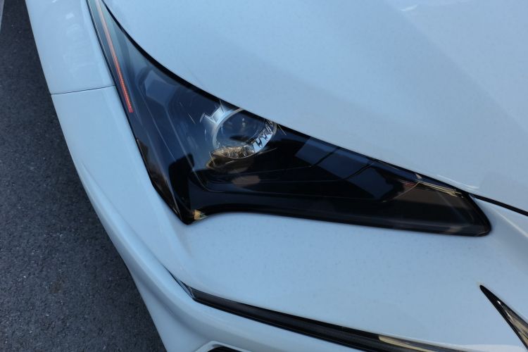 雷克萨斯NX 2017款 300h 前驱 锋尚版车身外观8