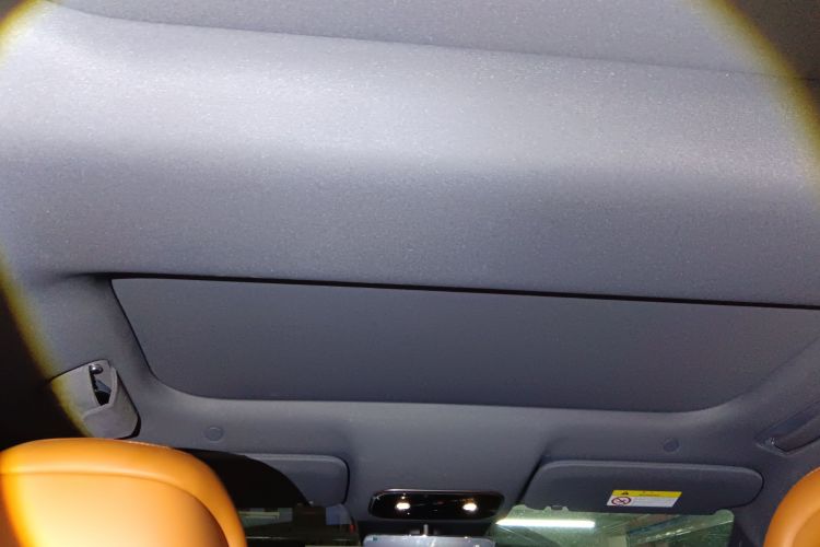 鸿蒙智行 问界M8 2025款 增程 Max+版 53.4kWh 6座版中控内饰22