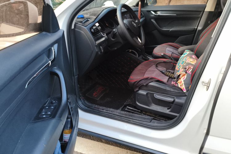 斯柯达 柯米克 2018款 1.5L 自动舒适版 国VI中控内饰20