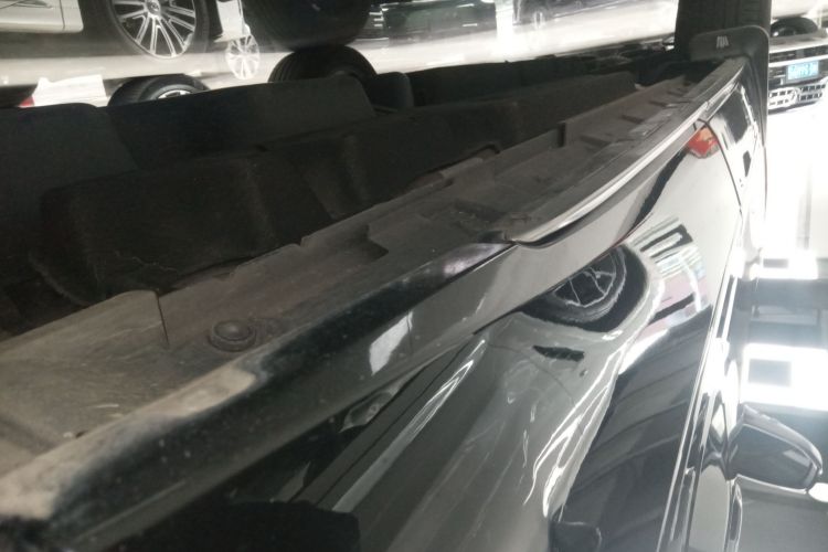 丰田 皇冠陆放 2022款 2.5L HEV四驱旗舰版局部细节9002