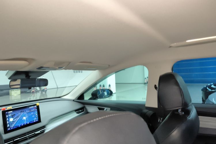 红旗E-QM5 2024款 610km PLUS中控内饰22